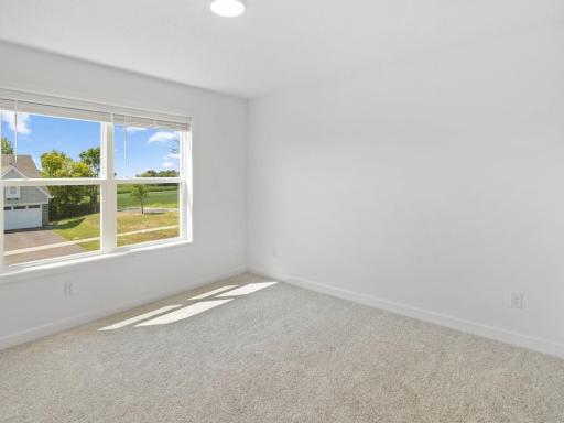 8621 Periwinkle Boulevard, Woodbury, MN 55129
