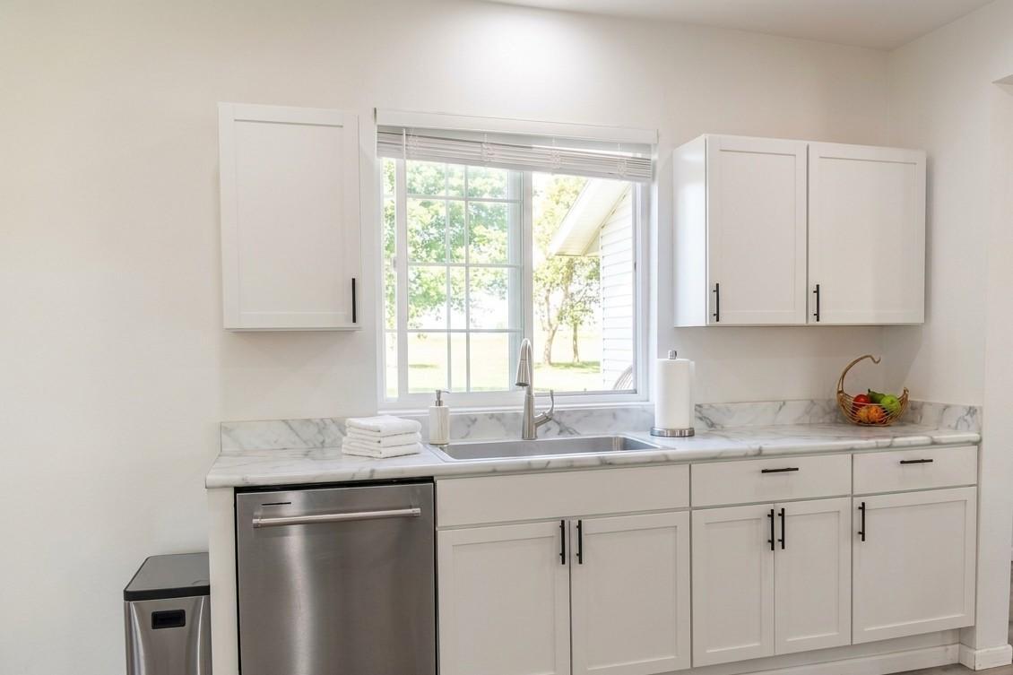 kitchen 2.jpg