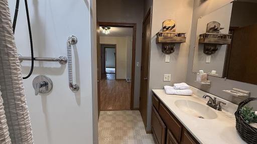 237 S Paul Street, Appleton, MN 56208