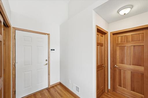 1013 Hesli Hill Court, Shoreview, MN 55126