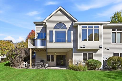 1013 Hesli Hill Court, Shoreview, MN 55126