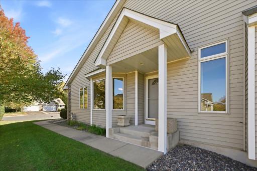 1013 Hesli Hill Court, Shoreview, MN 55126
