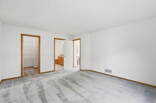 5758 Willow Lane N, Shoreview, MN 55126