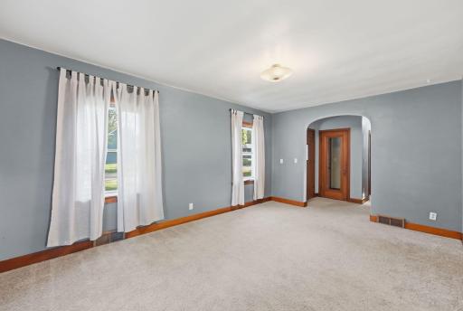 402 Emerson Avenue N, Raymond, MN 56282