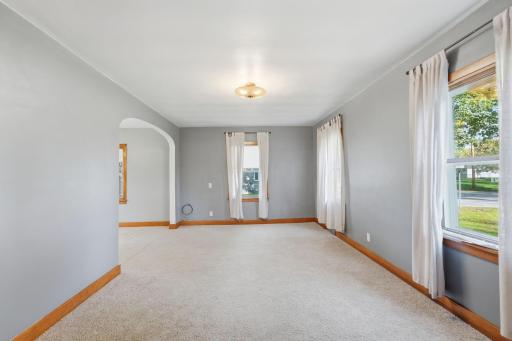 402 Emerson Avenue N, Raymond, MN 56282