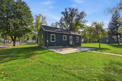 402 Emerson Avenue N, Raymond, MN 56282