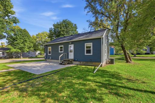 402 Emerson Avenue N, Raymond, MN 56282