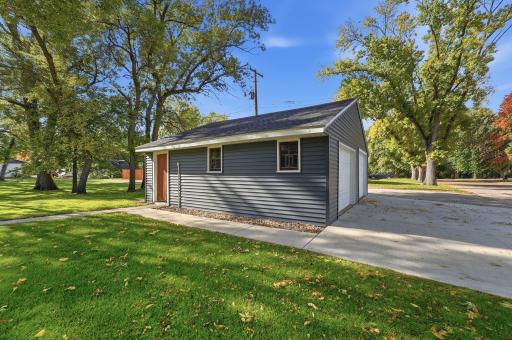402 Emerson Avenue N, Raymond, MN 56282