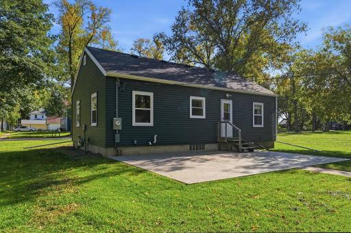 402 Emerson Avenue N, Raymond, MN 56282