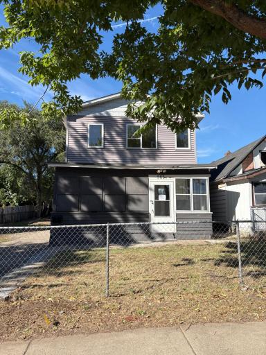 565 Hatch Avenue, Saint Paul, MN 55117