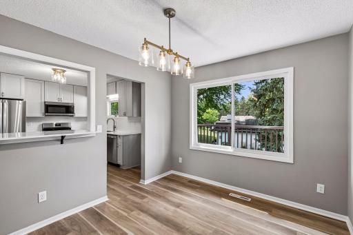 963 Marnie Street S, Maplewood, MN 55119