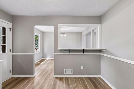 963 Marnie Street S, Maplewood, MN 55119