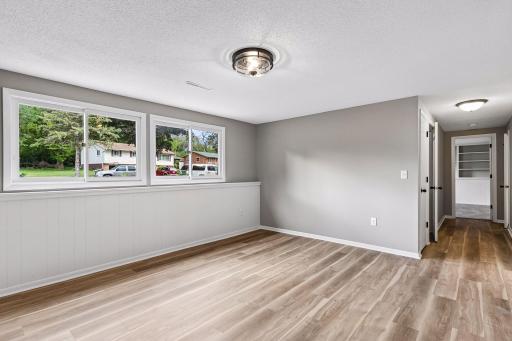 963 Marnie Street S, Maplewood, MN 55119