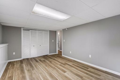963 Marnie Street S, Maplewood, MN 55119