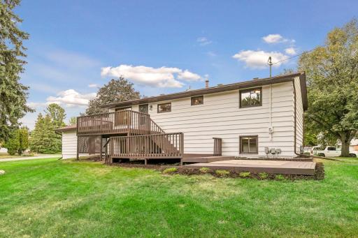 963 Marnie Street S, Maplewood, MN 55119