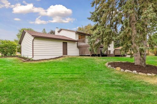 963 Marnie Street S, Maplewood, MN 55119