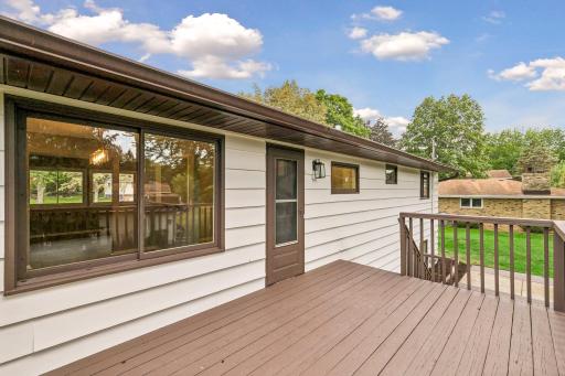 963 Marnie Street S, Maplewood, MN 55119
