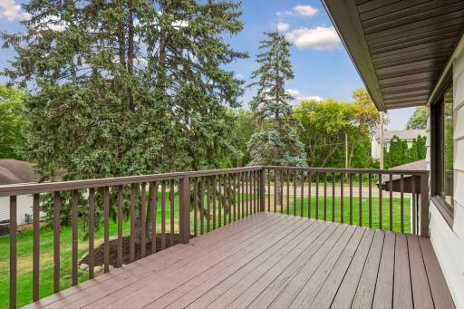 963 Marnie Street S, Maplewood, MN 55119