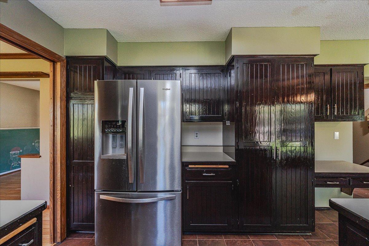 Kitchen (3).jpg