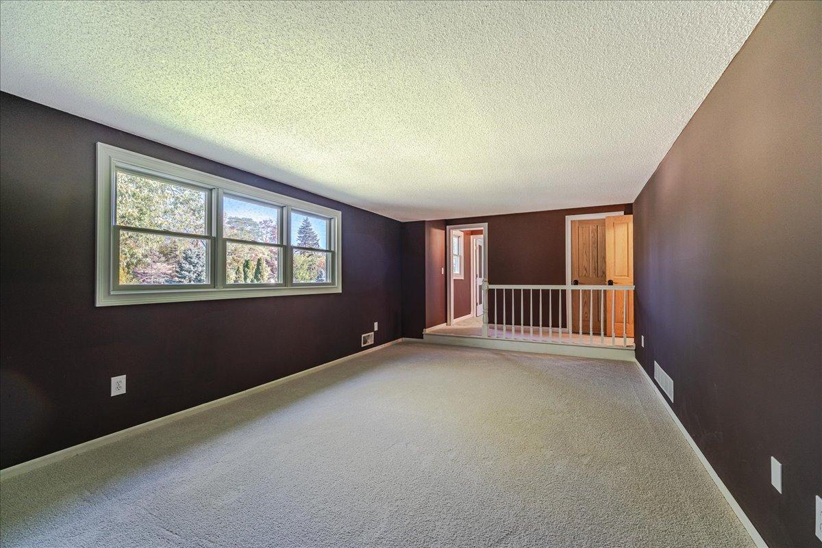 Primary Bedroom (3).jpg