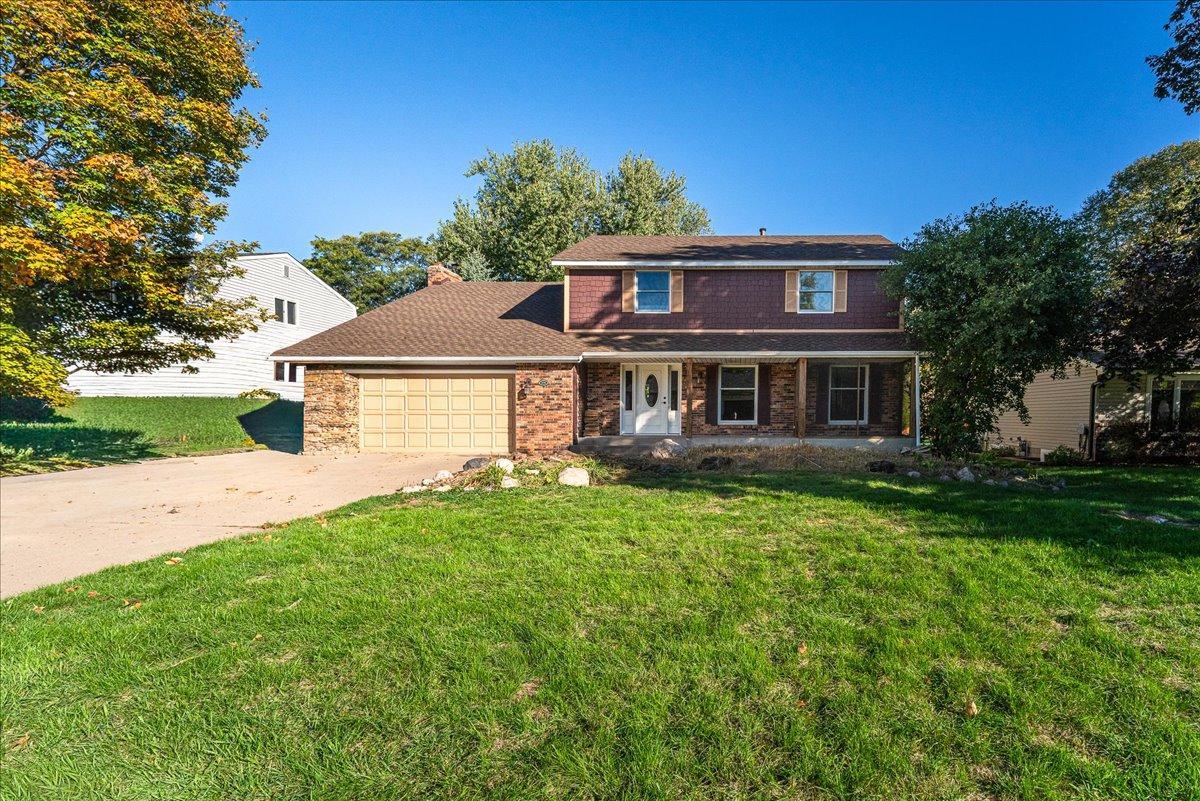 Property photo for 1331 Willow Circle, Roseville, MN 55113