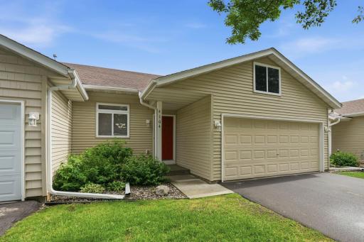 4104 Jarmann Lane, Shakopee, MN 55379