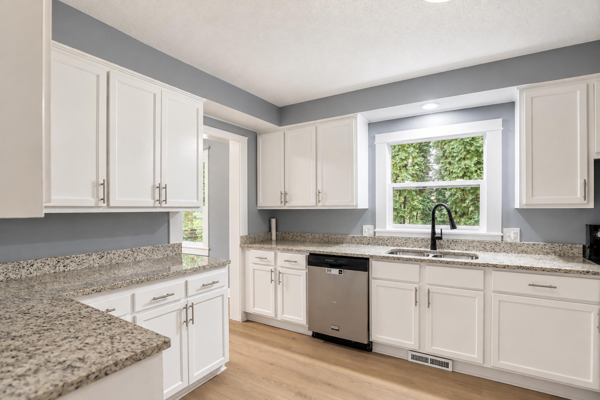 kitchen_01.jpg