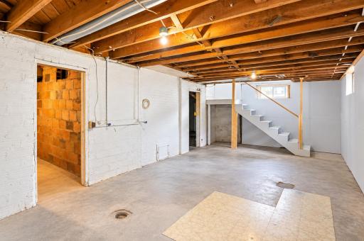 403 2nd Street, Lyle, MN 55953