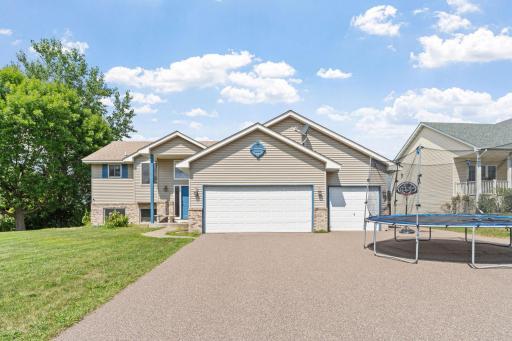 18566 96th Place N, Maple Grove, MN 55311