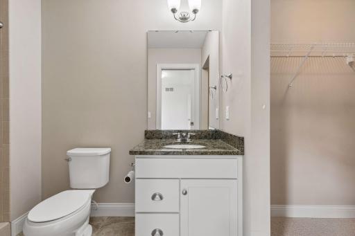 9080 Princeton Circle, Woodbury, MN 55125