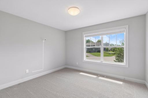 9080 Princeton Circle, Woodbury, MN 55125