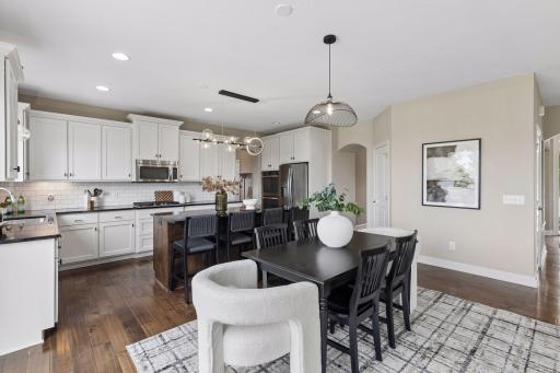 9080 Princeton Circle, Woodbury, MN 55125