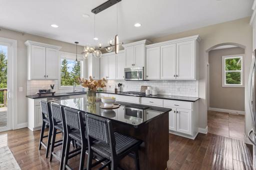 9080 Princeton Circle, Woodbury, MN 55125