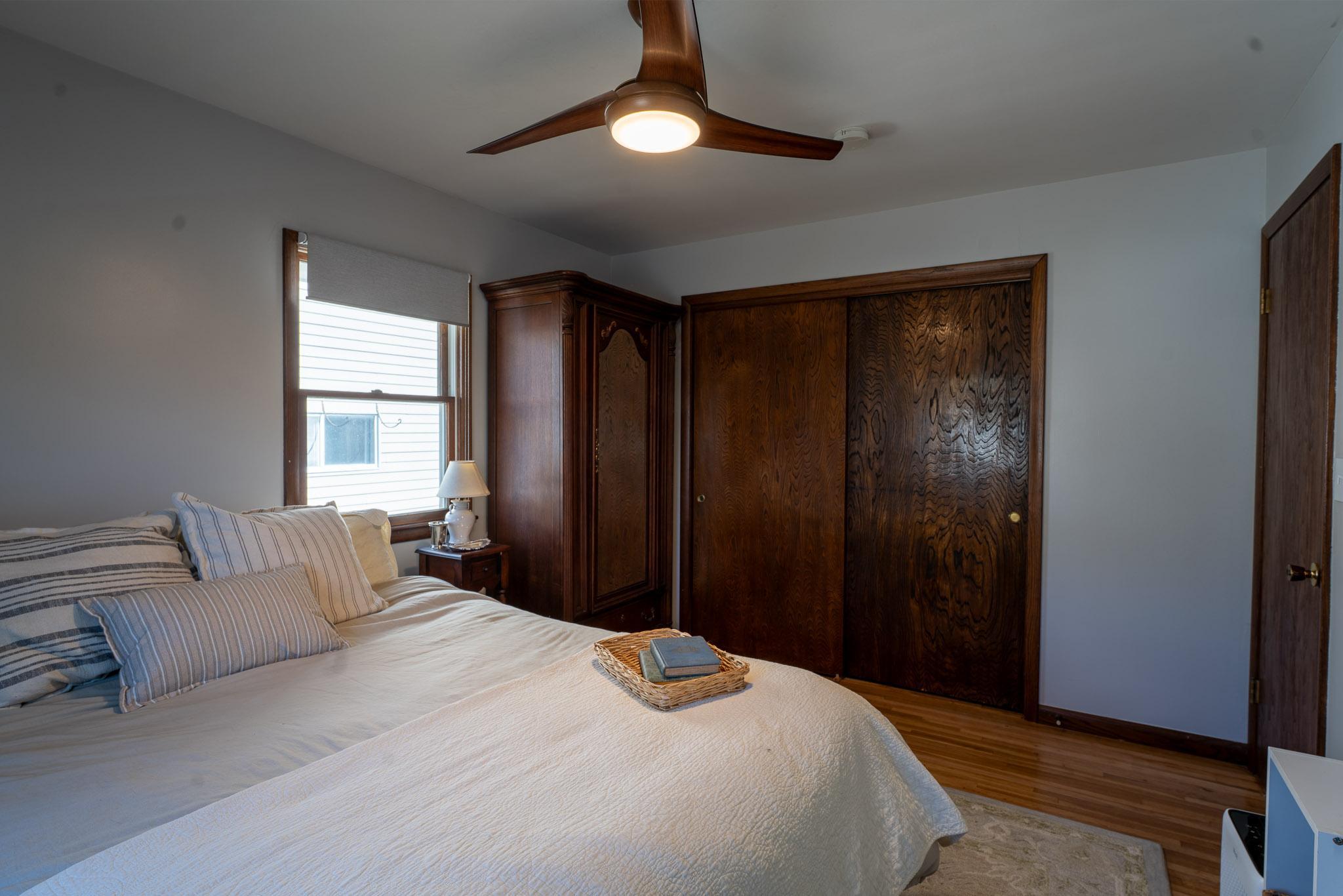 09_Bedroom.jpg