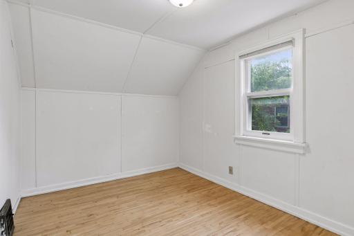 2036 Iglehart Avenue, Saint Paul, MN 55104