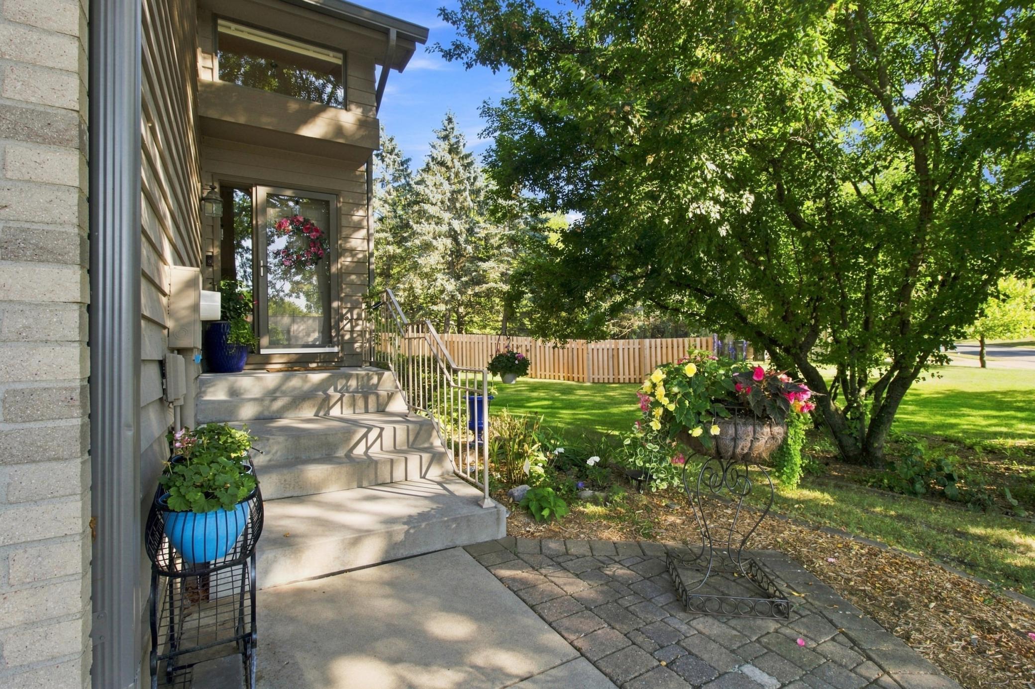6287 Sequoia Circle, Eden Prairie