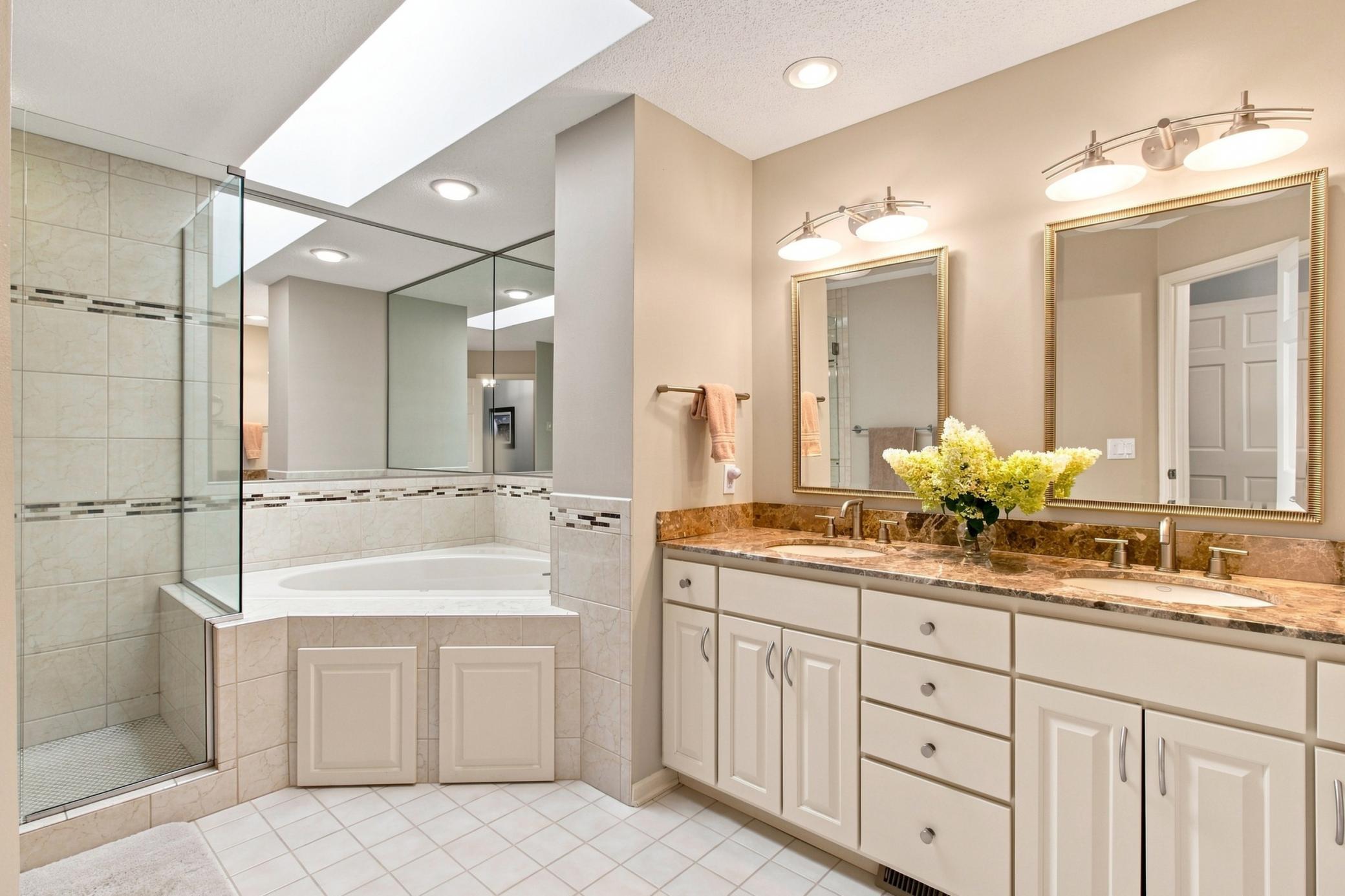6287 Sequoia Circle, Eden Prairie