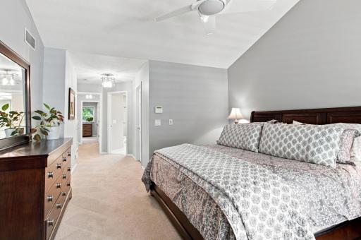 6287 Sequoia Circle, Eden Prairie, MN 55346
