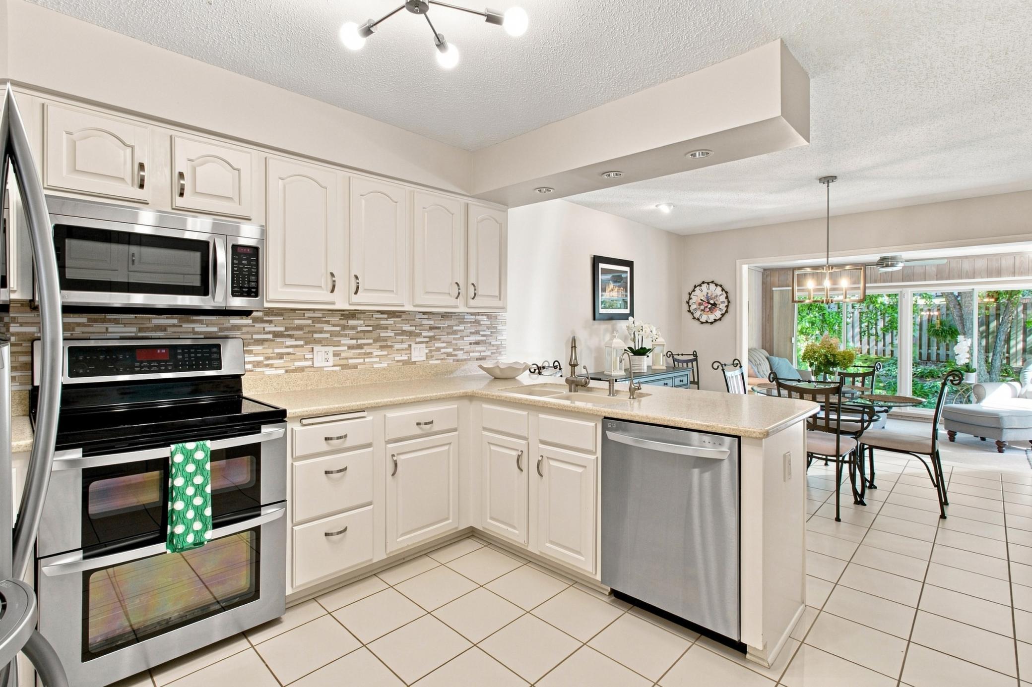 6287 Sequoia Circle, Eden Prairie