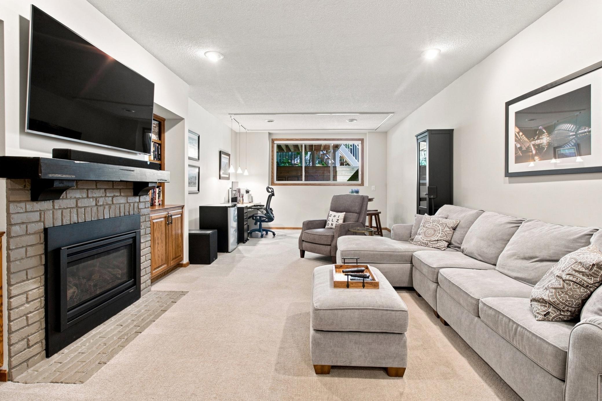 6287 Sequoia Circle, Eden Prairie