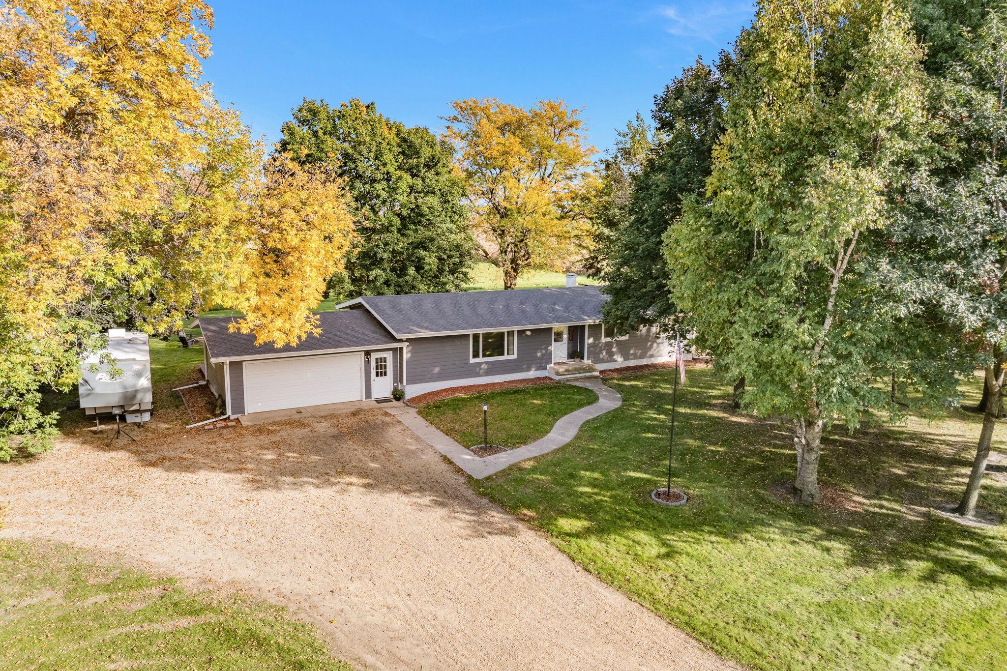 Property photo for 11404 330th Avenue, Blue Earth, MN 56013