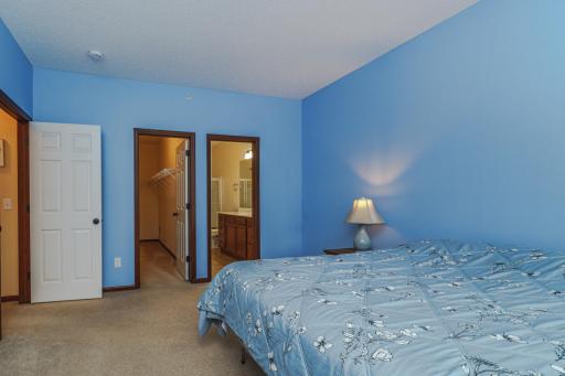The primary suite has a walk-in closet and a private FULL bathroom.