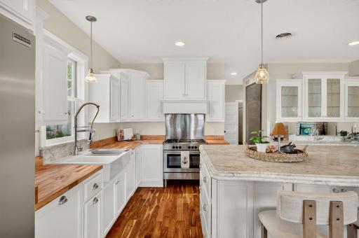 5060 Edgewater Drive, Mound, MN 55364