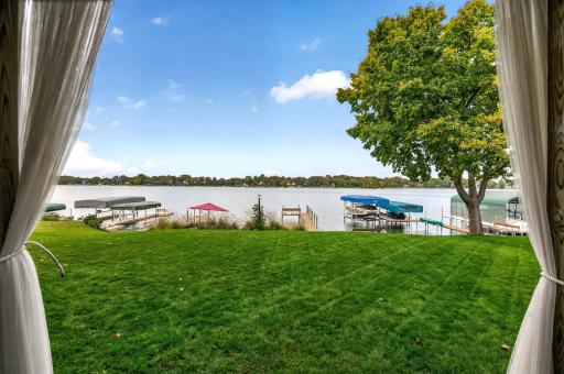 5060 Edgewater Drive, Mound, MN 55364