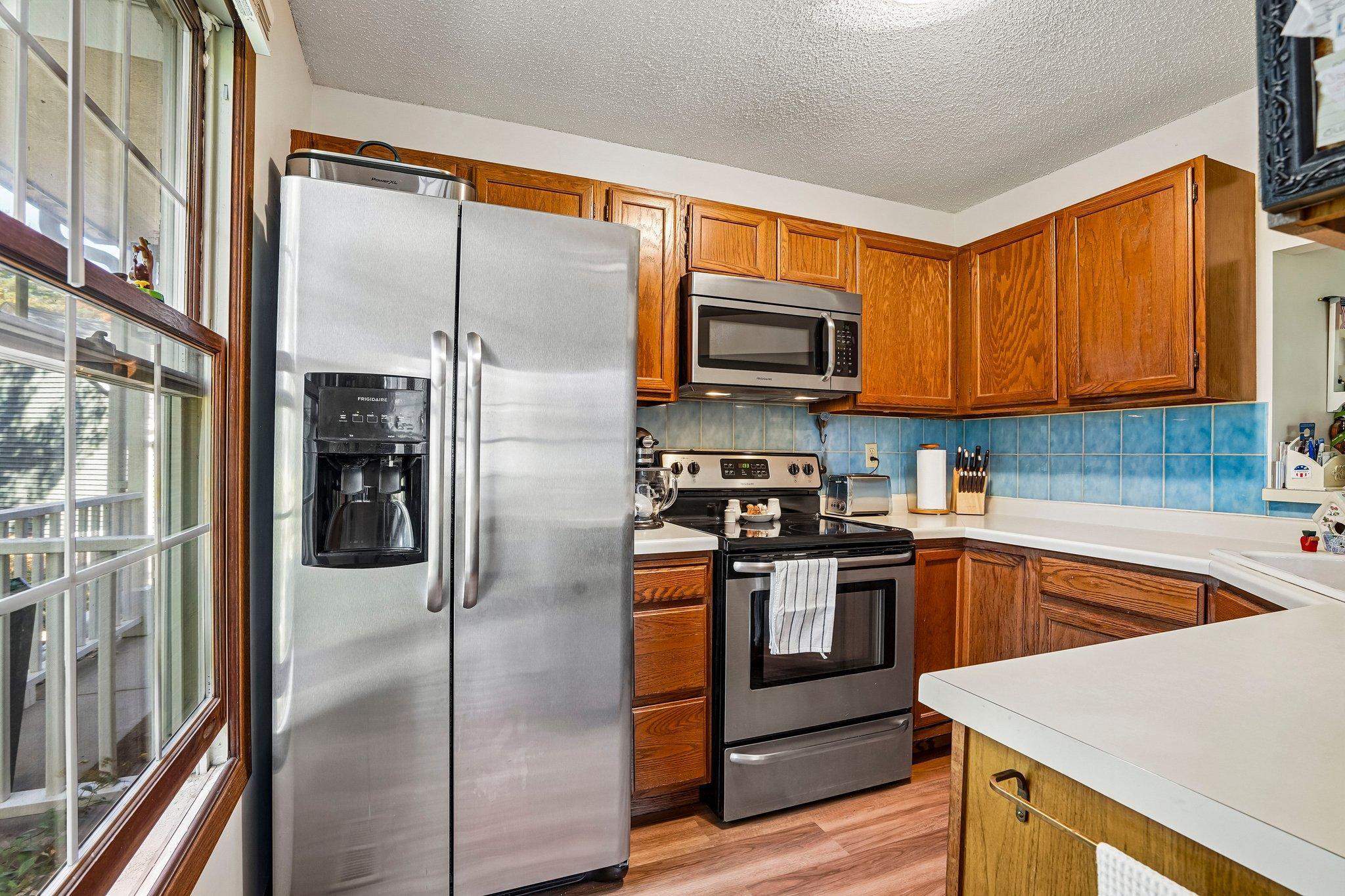 20-web-or-mls-W 110th St-S0810-020.jpg