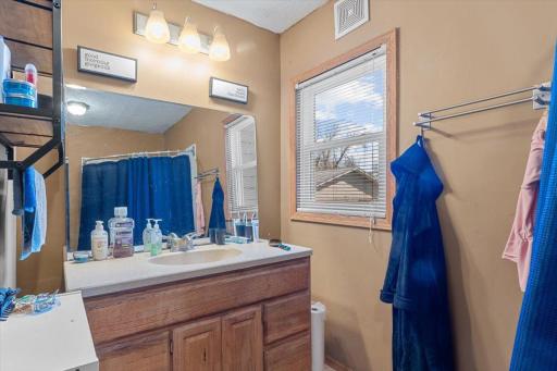 515 5th Street, Wyndmere, ND 58081