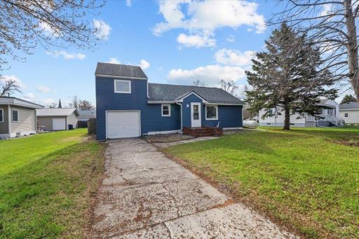 515 5th Street, Wyndmere, ND 58081