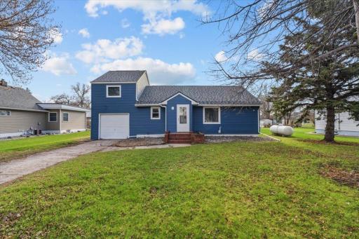 515 5th Street, Wyndmere, ND 58081