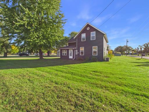 418 1st Avenue SW, Melrose, MN 56352