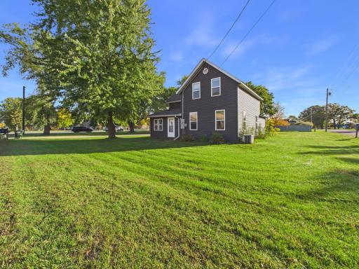 418 1st Avenue SW, Melrose, MN 56352